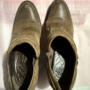 Born Women's Ankle Boots in Brown Leather